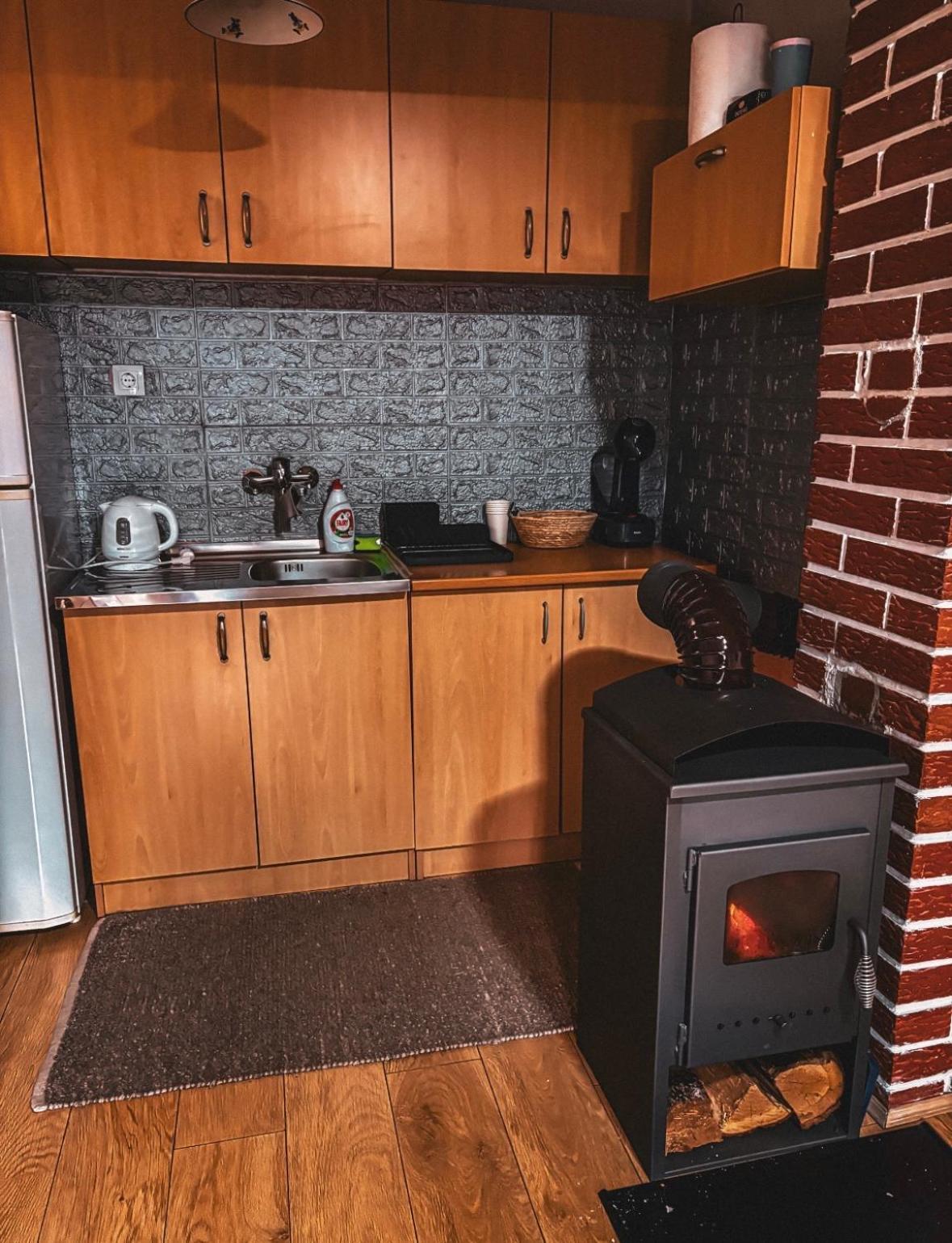Slatki Dom Fireplace Konjic Ngoại thất bức ảnh